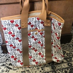 I ❤️ Ugg Tote